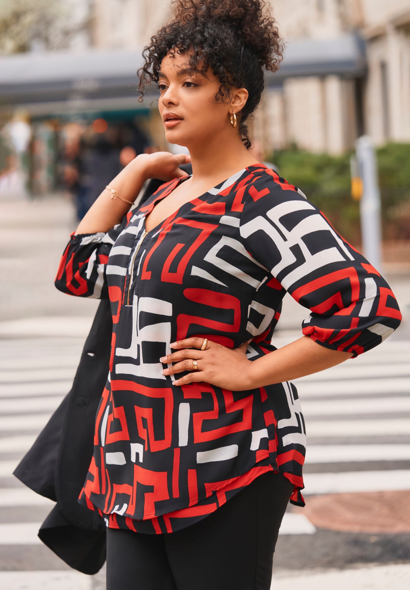 Meila Zip Top, BLACK RED GEO, alternate image number 2