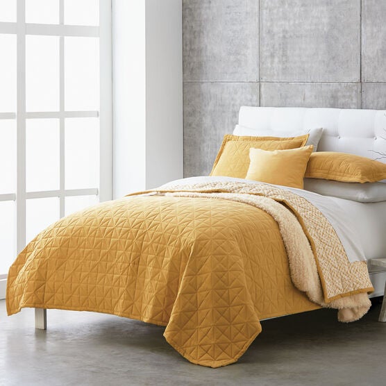 Lulu Quilt Plus Size Bedding Fullbeauty