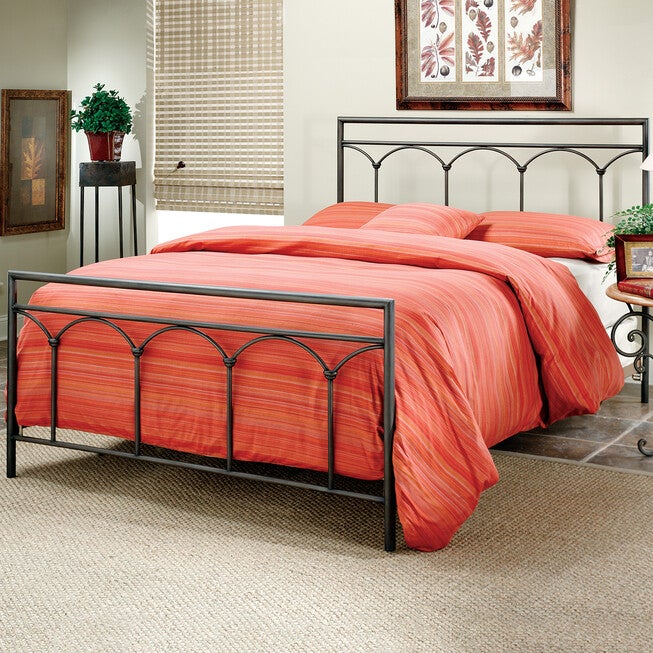 Queen Bed with Bed Frame 83½ "Lx61 inchesWx48 inchesH, SILVER, hi-res image number null