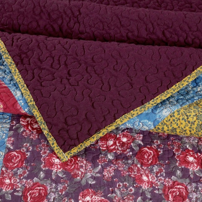 Normandy Quilted Throw Blanket, , alternate image number null
