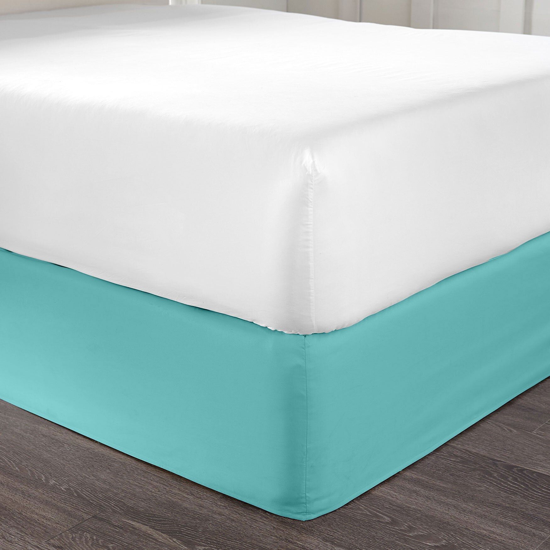 BH Studio Microfiber Bedskirt