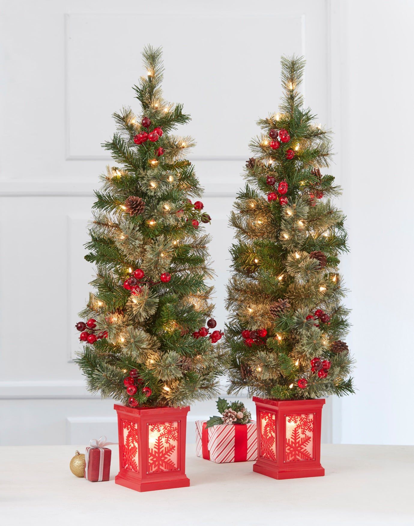 42" Pre-Decorated Tree With Urn, Set of 2