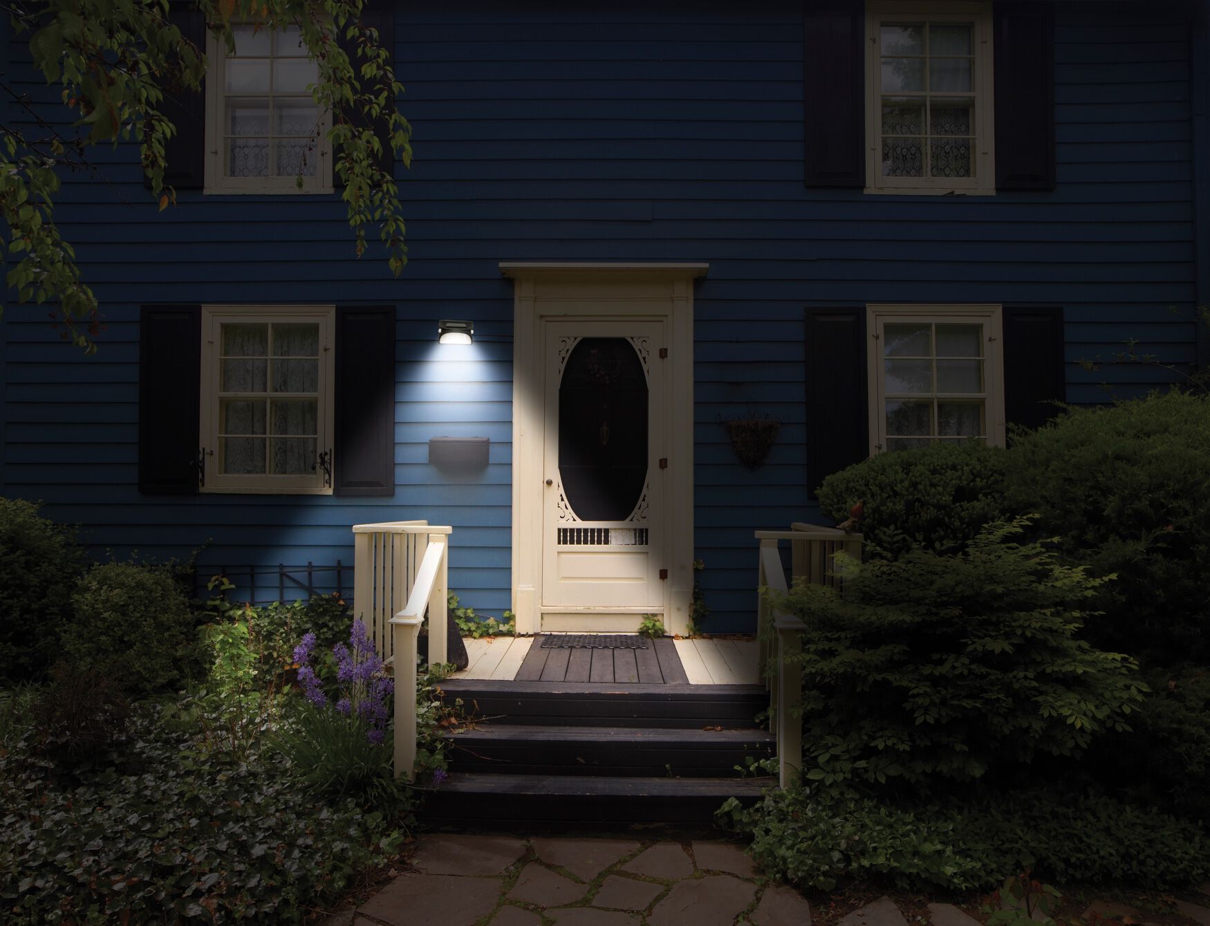 SensorBrite&reg; Spectrum Solar-Powered LED Light, BLACK, hi-res image number 0