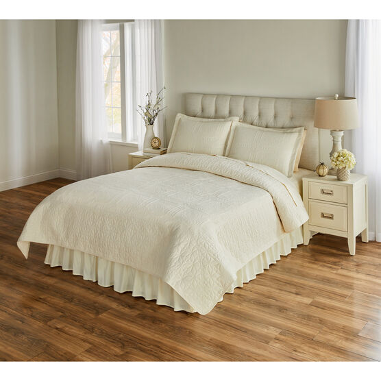 3-PC. Tiffany Pinsonic Quilt Set, IVORY, hi-res image number null