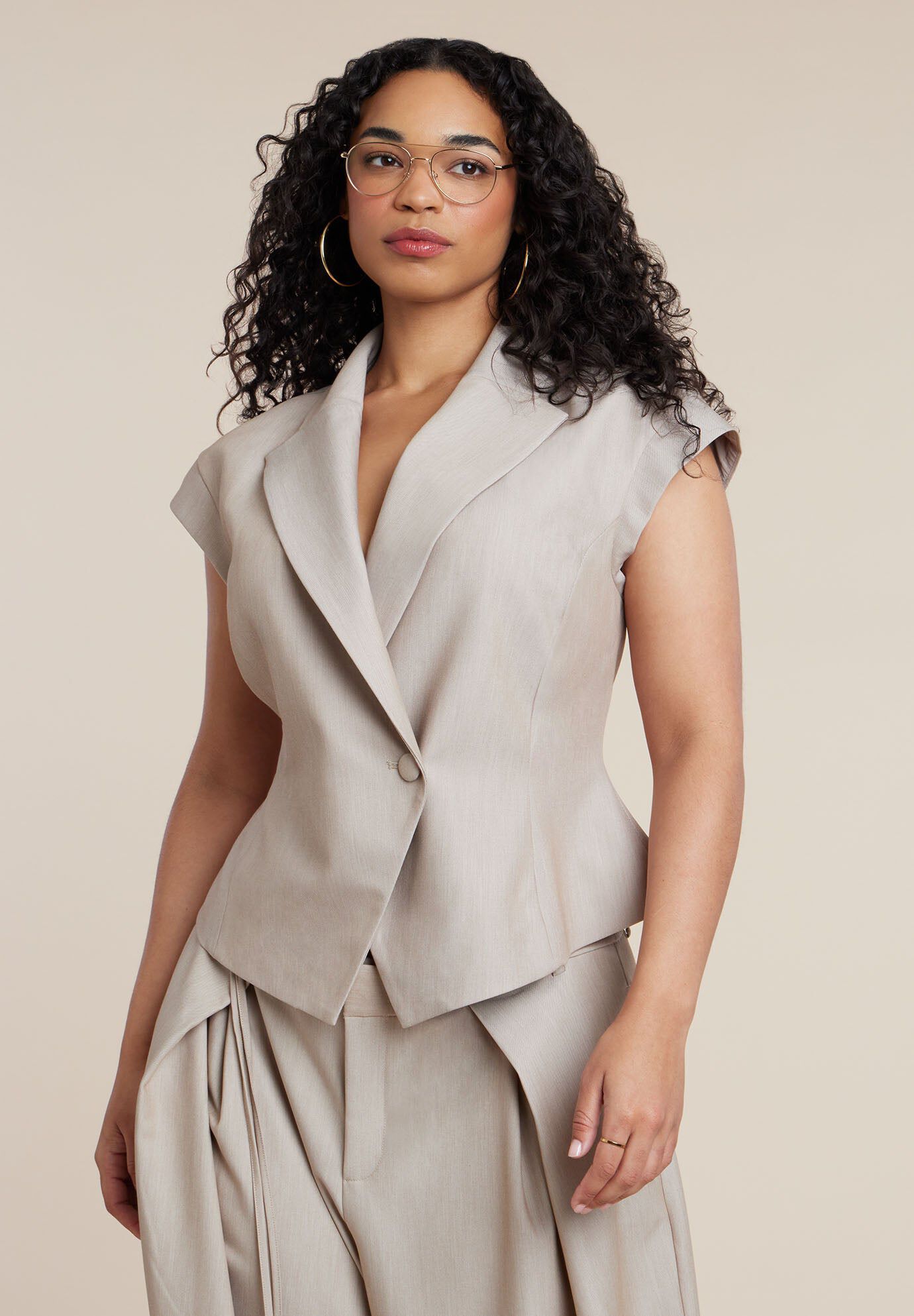 Short Sleeve Hourglass Blazer
