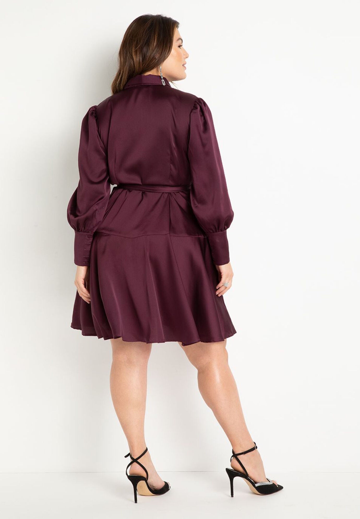 Full beauty clothing shop