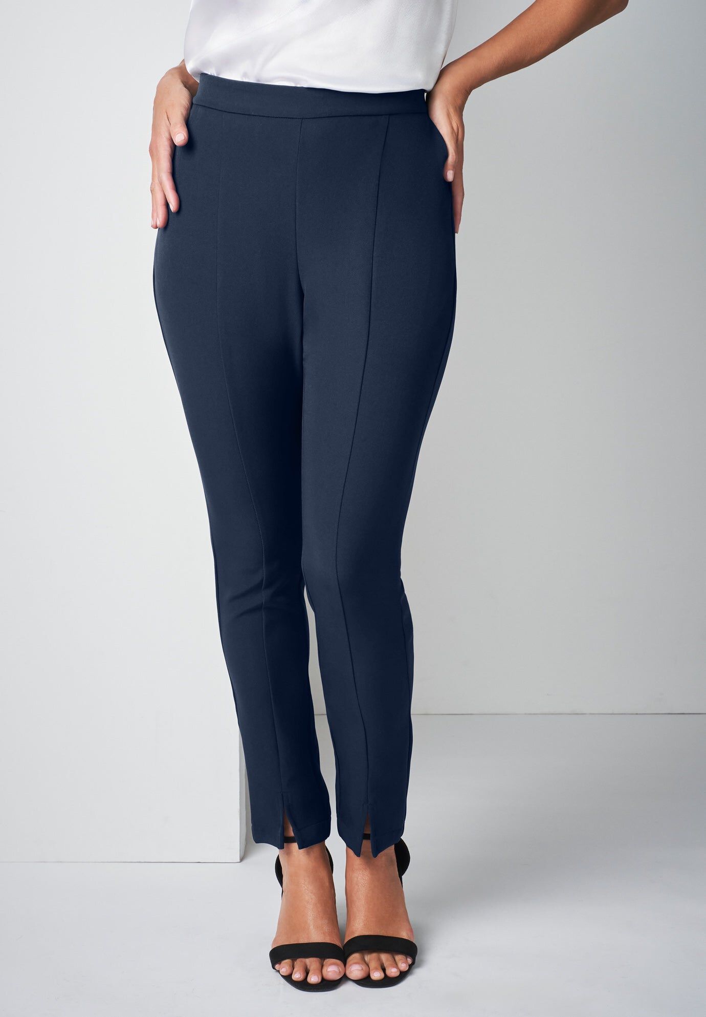 Bi-Stretch Slit Front Ankle Pant