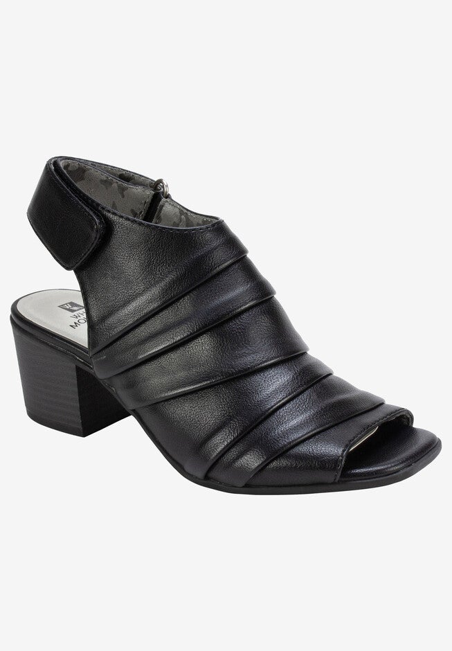 Ladue Bootie by White Mountain, BLACK NAPPA, hi-res image number null