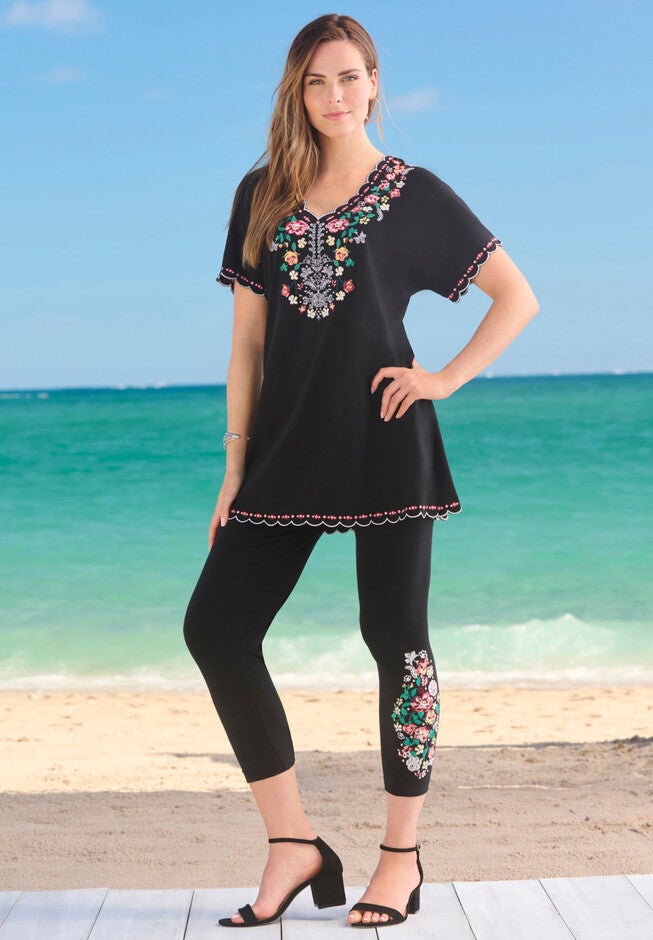Embroidered Capri Leggings, , alternate image number null