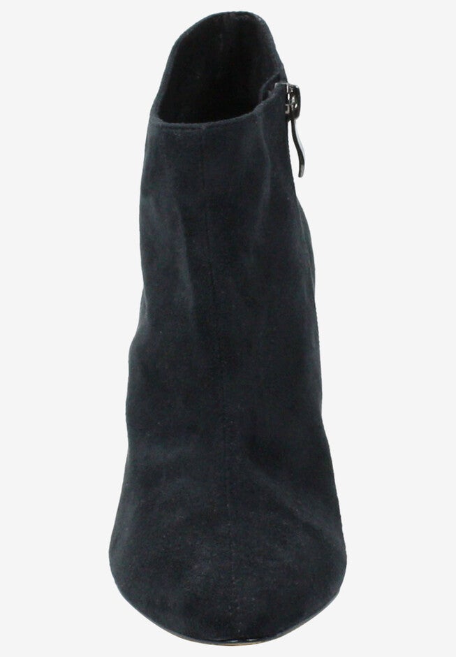 Zakary Bootie , , alternate image number null
