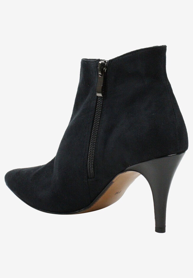 Zakary Bootie , , on-hover image number null