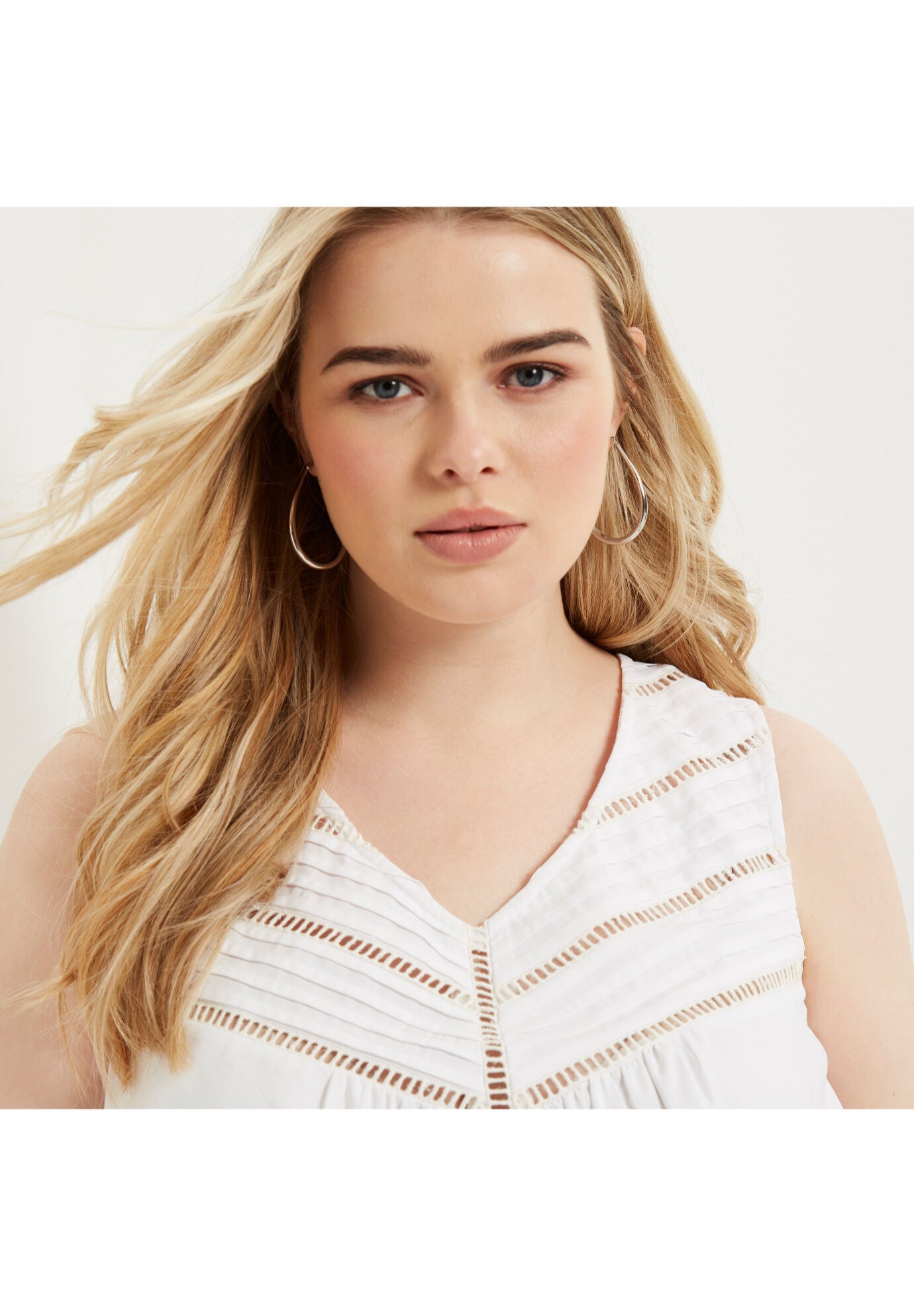 Lace Yoke La Vie Tank, , alternate image number 3
