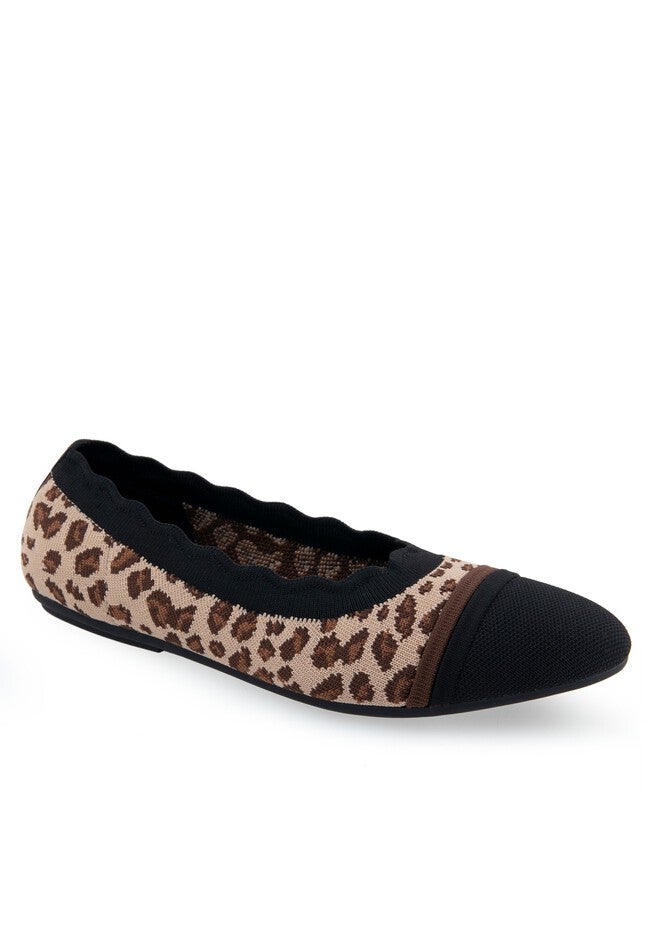 Anita Flat, LEOPARD, hi-res image number 0