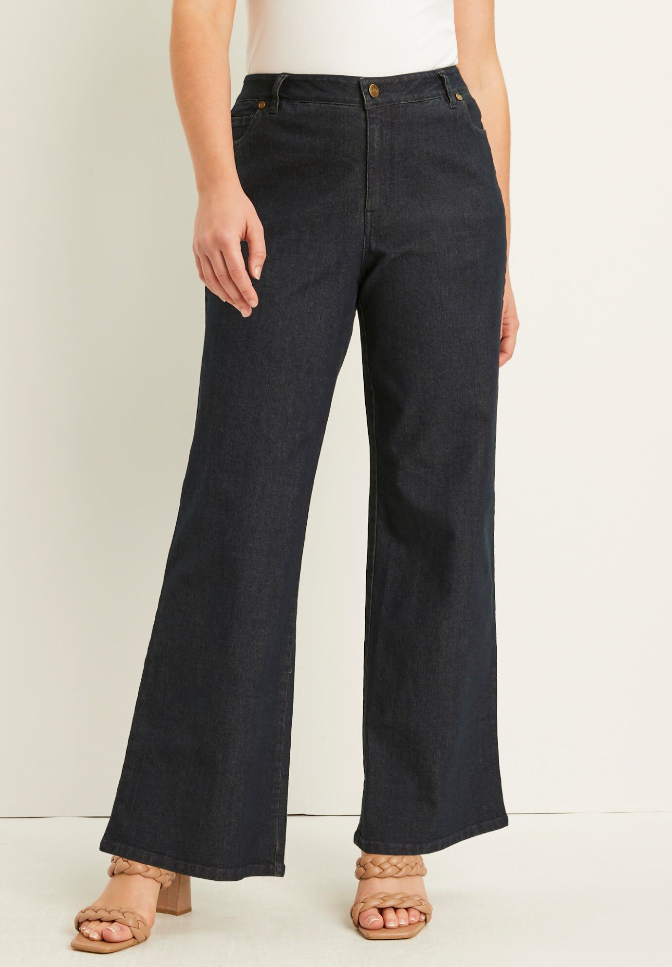 Curvie Fit Wide-Leg Jeans