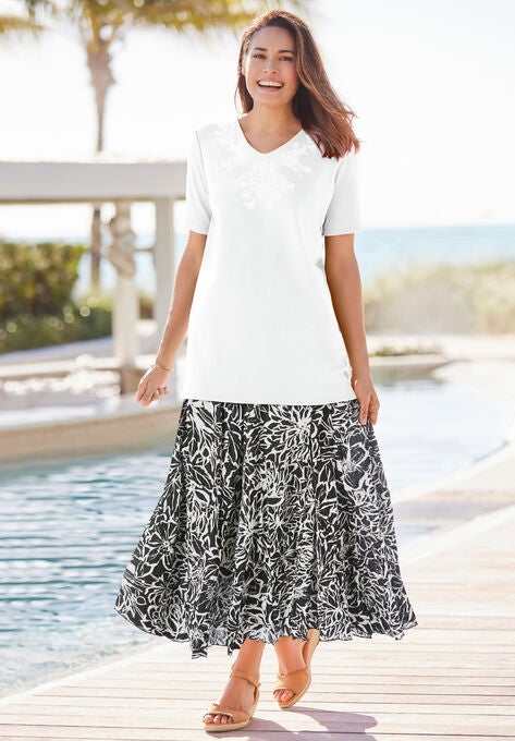 Embroidered V-Neck Tee, , alternate image number null