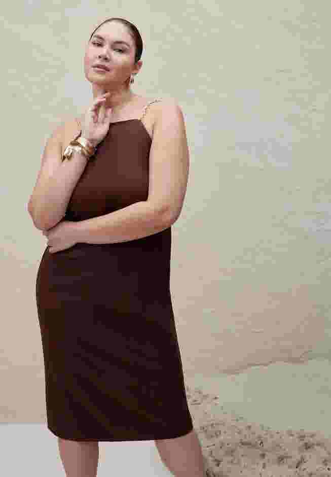 Chain Detail Midi Dress image number 0