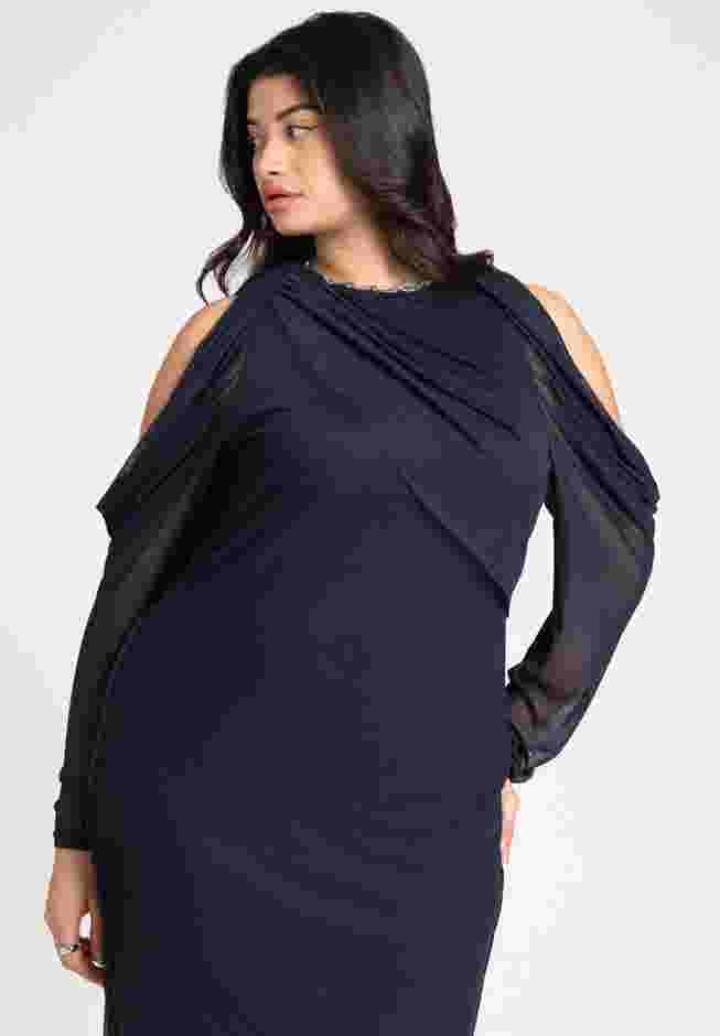 Cold Shoulder Maxi Dress image number 2