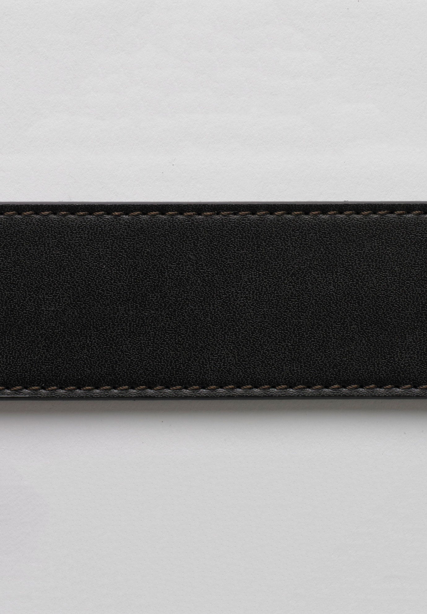 Casual Stitched Edge Leather Belt image number 1