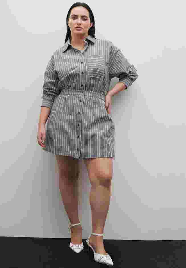 Striped Short Romper image number 3