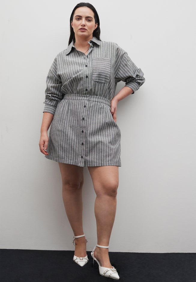 Striped Short Romper image number 3