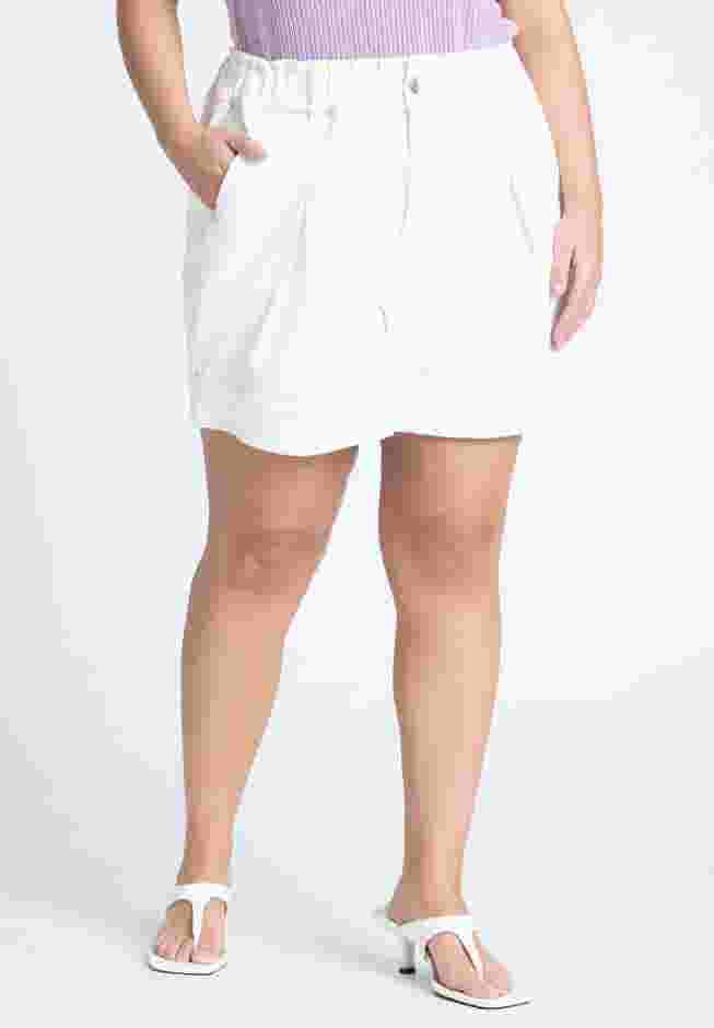 Fashion Pleated Shorts W/ Elastic Waistband image number 1