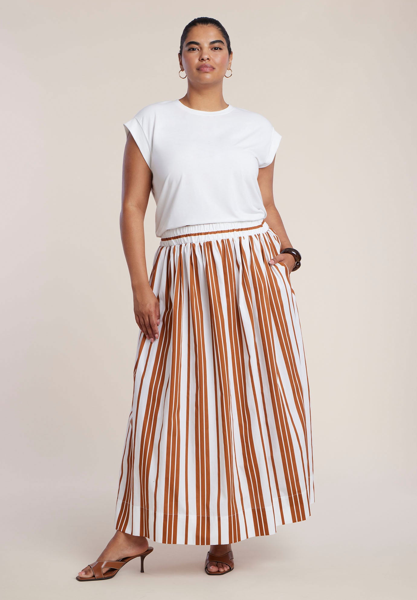 Poplin Maxi Skirt With Side Slits image number 0