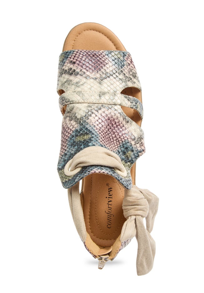 The Annika Shootie image number 5