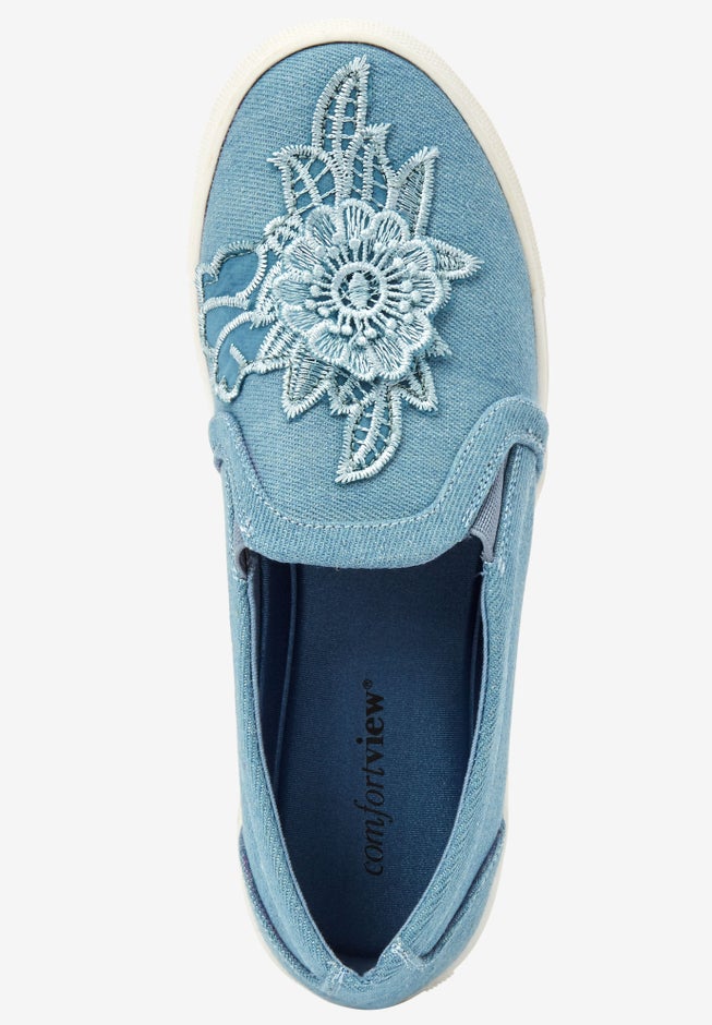 The Skyla Slip On Sneaker image number 4