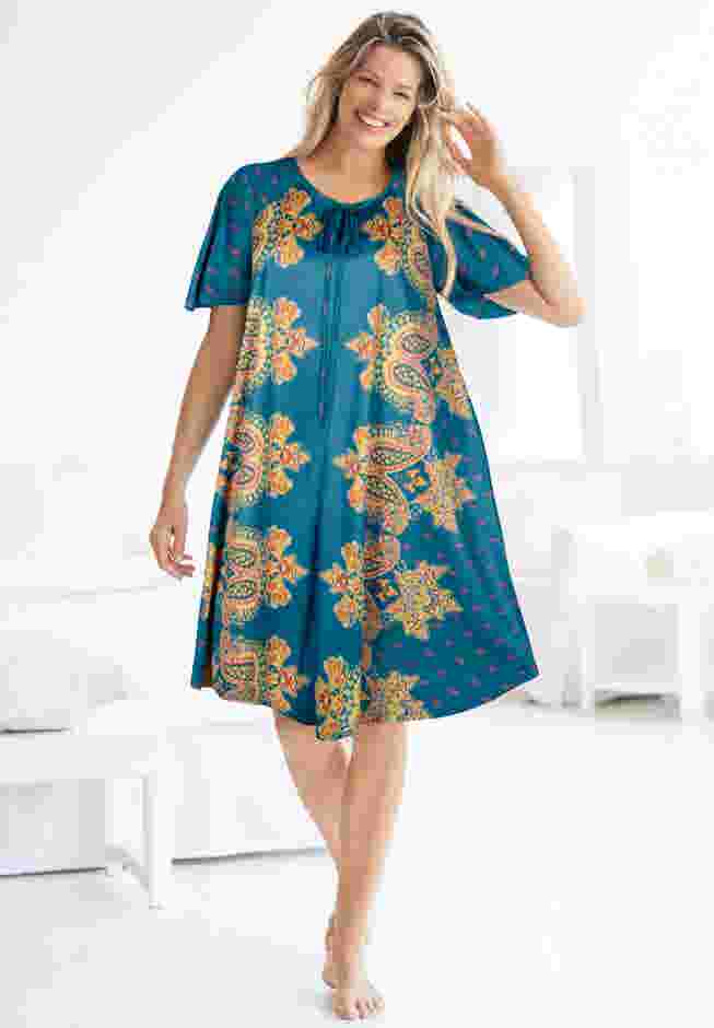 Short Sweeping Printed Lounger image number 3
