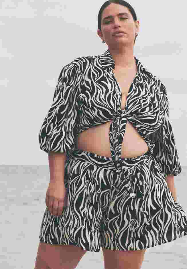 Printed Swing Short image number 3