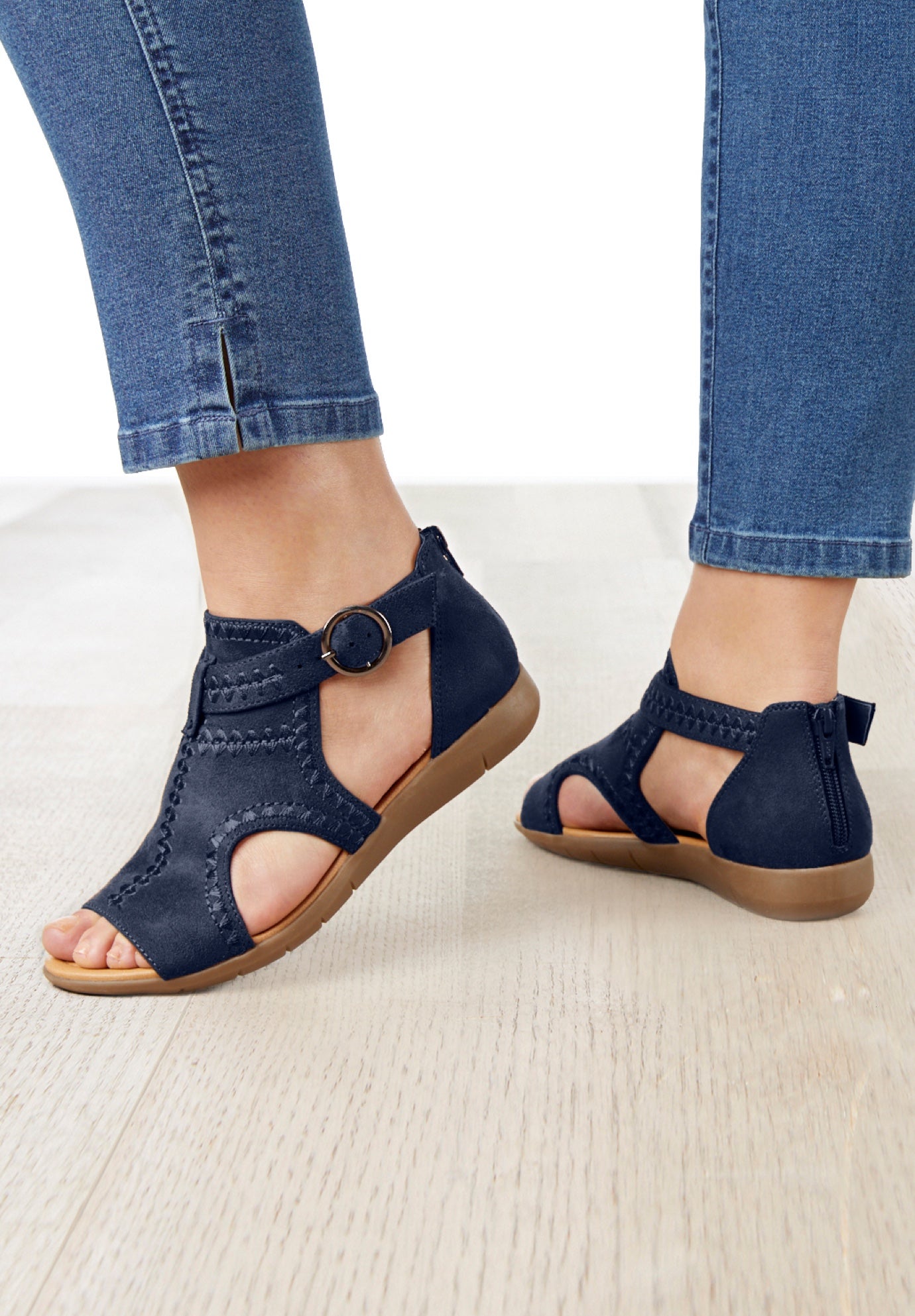 The Kaia Shootie image number 0