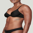 The Triangle - Micro image number null