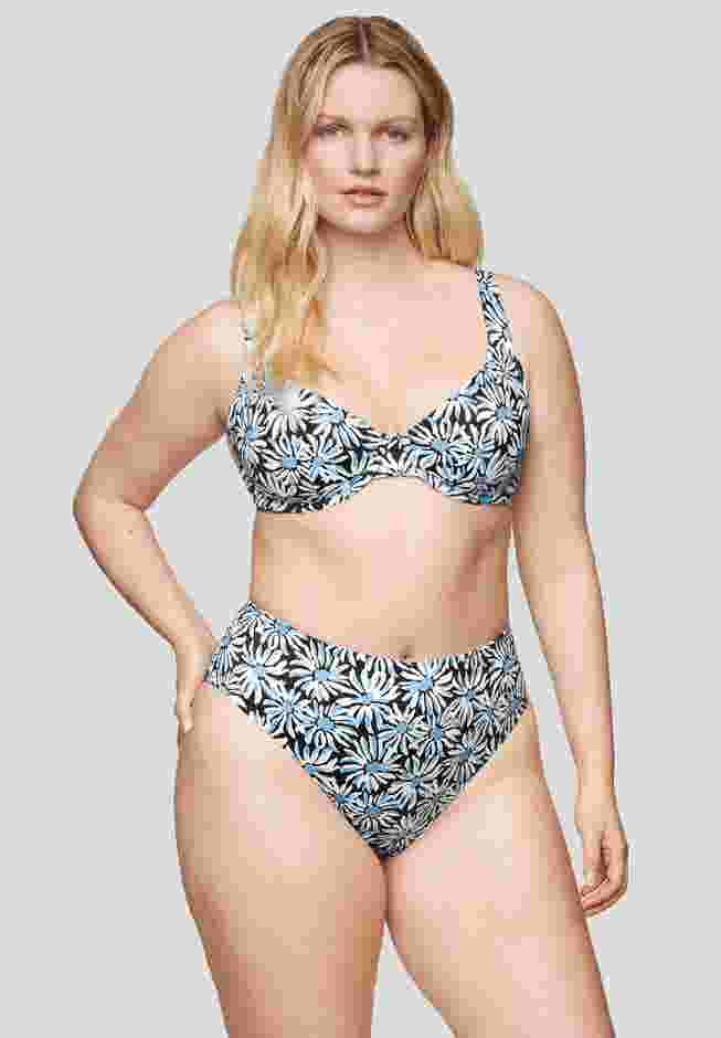 The Scoop - Swim image number 0