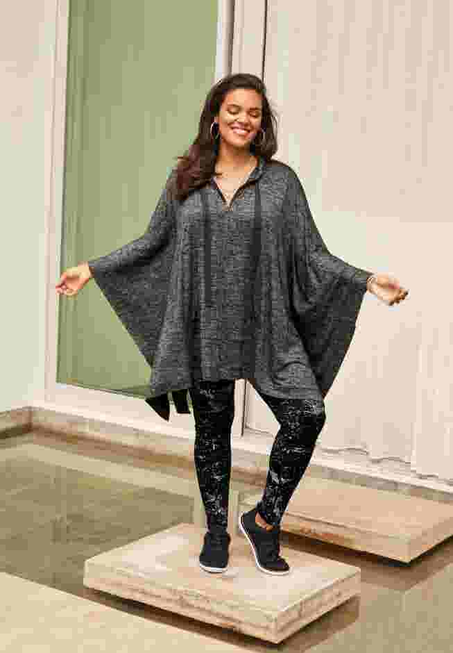 Supersoft Hoodie Poncho with Zip Front image number 3