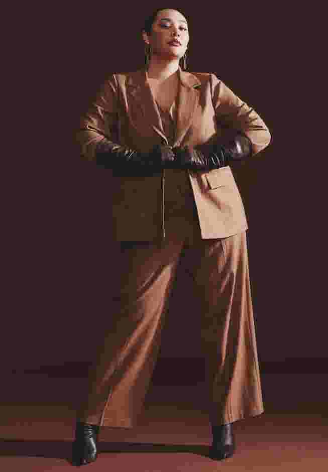 Relaxed Trouser image number 3