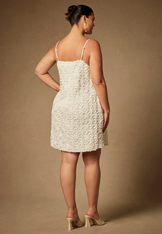 Bridal by ELOQUII Textural Shift Dress image number 4