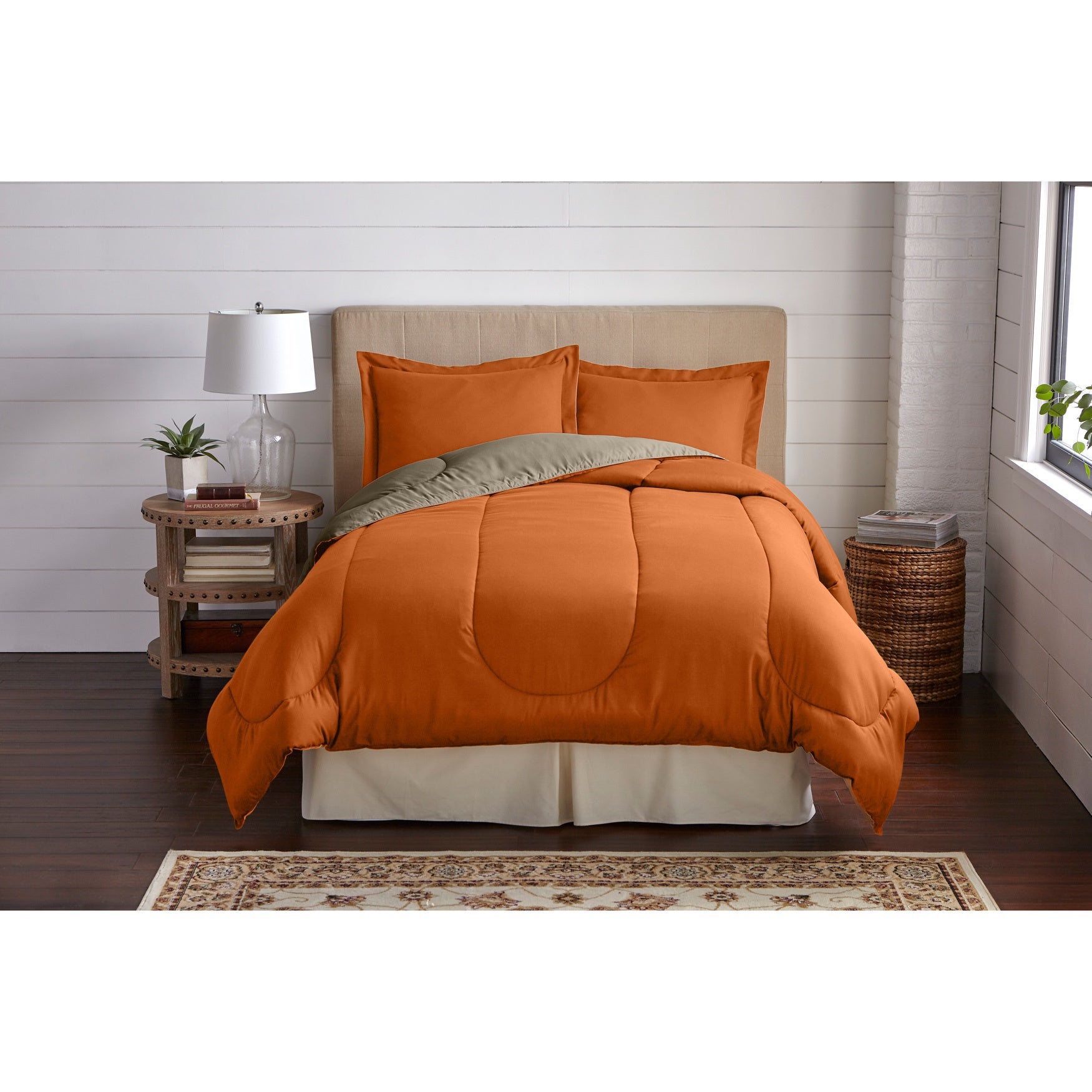 BH Studio Reversible Comforter image number 0