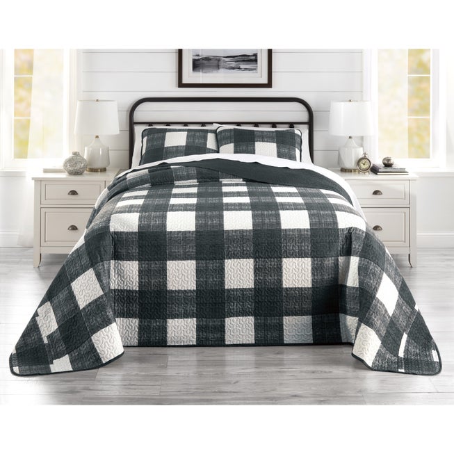 BH Studio Reversible Quilted Bedspread image number 0