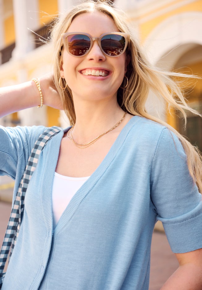 Lightweight Short Sleeve V-Neck Cardigan Sweater image number 4