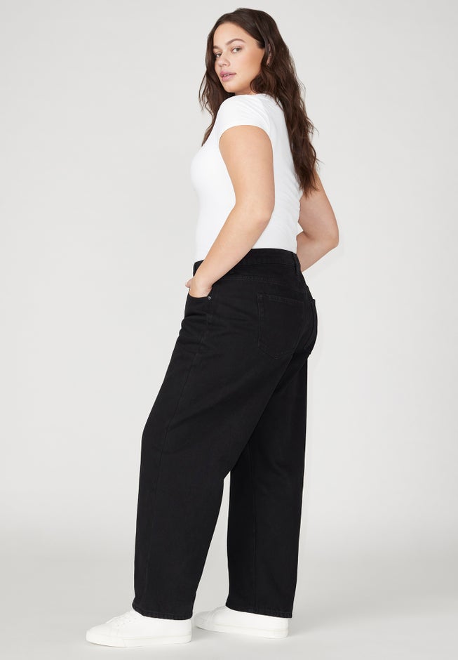 The Loose Fit Jean image number null