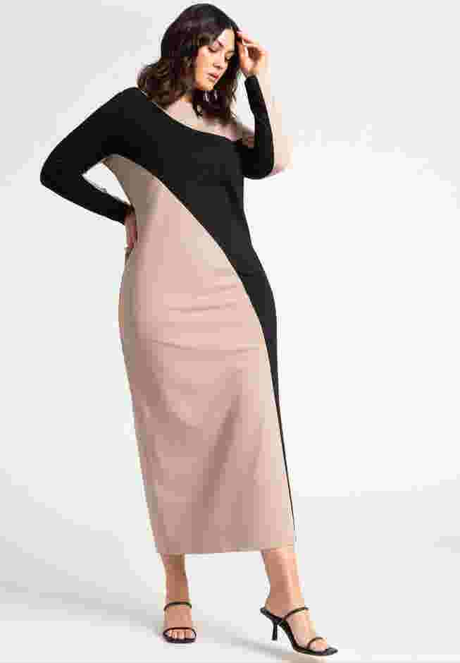 Colorblocked Ponte Dress image number 2