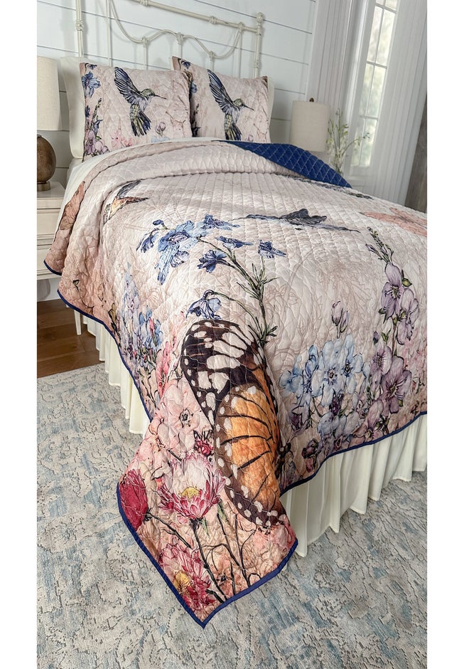 Fluttering Splendor Quilt image number 3