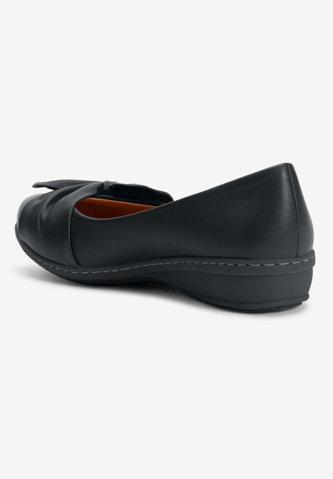 The Pamela Slip On Flat image number 1
