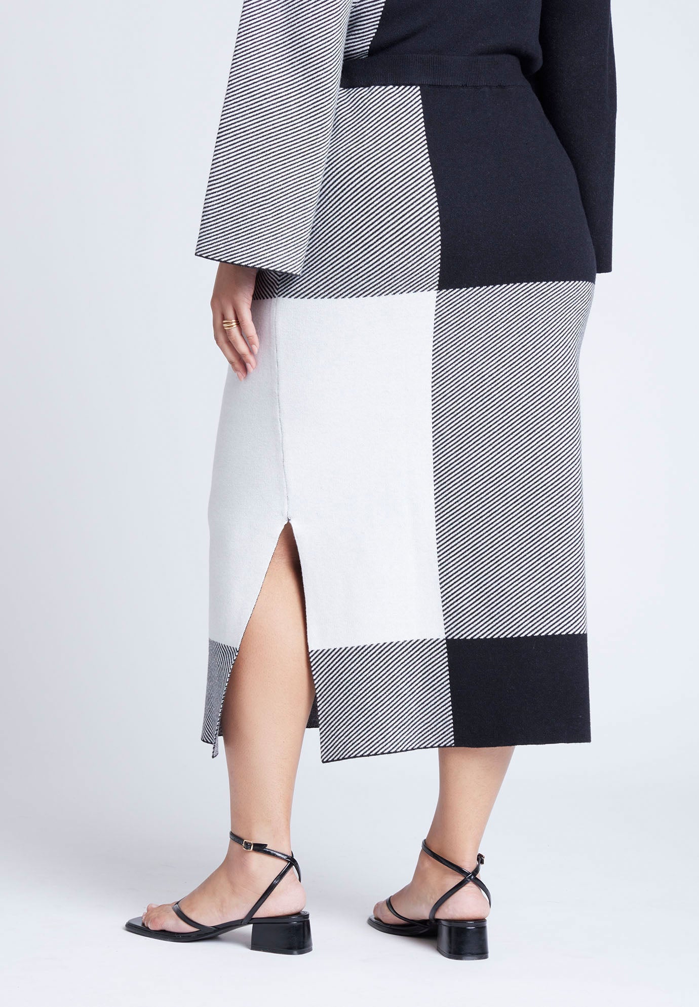 Intarsia Sweater Skirt image number 2