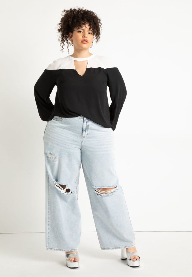 Colorblocked V Neck Top image number null