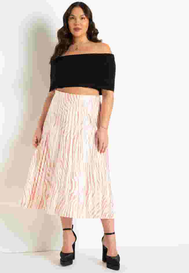 Off The Shoulder Sweater Tube Top image number 2