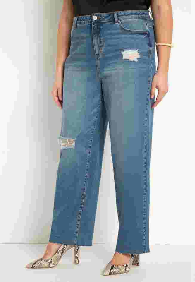Classic Fit Distressed Straight Leg Jean image number 0