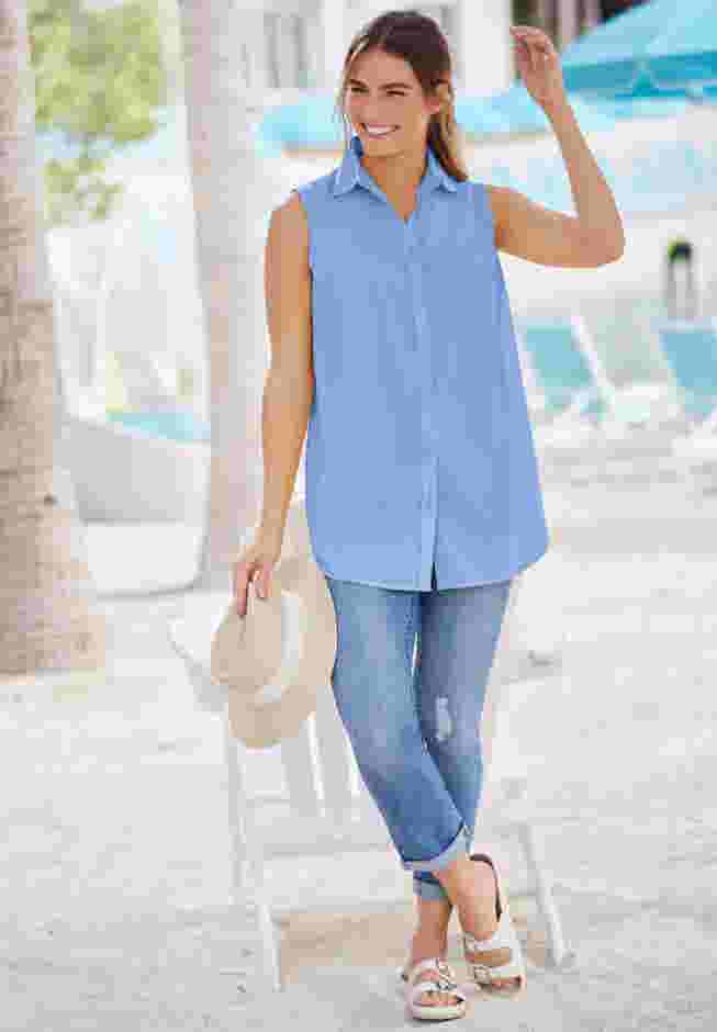 Womens Plus-Size Stretch Denim Five-Pocket Girlfriend Jeans image number 6