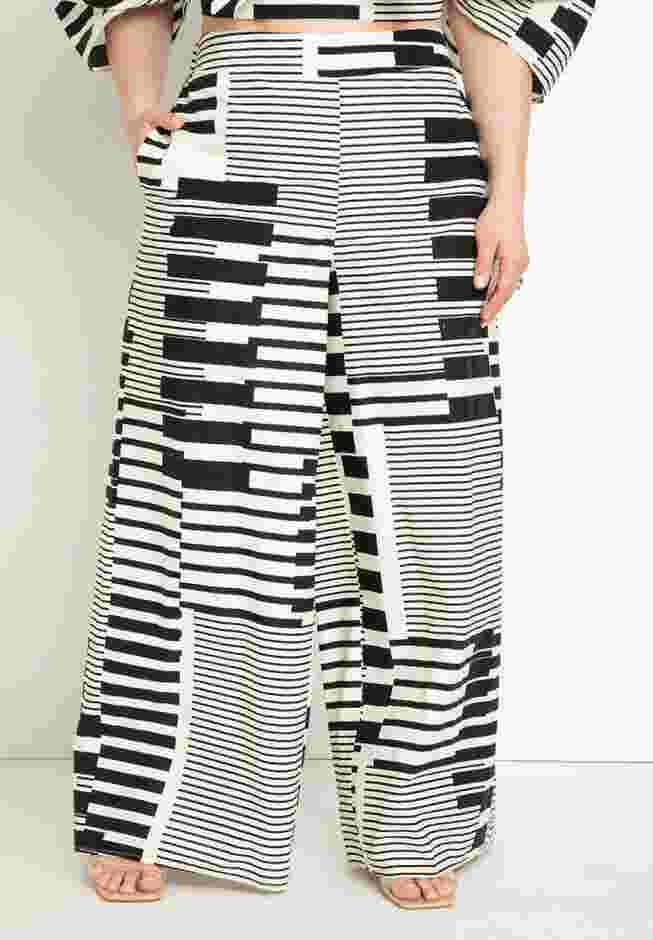 Wide Leg Printed Pant image number 1