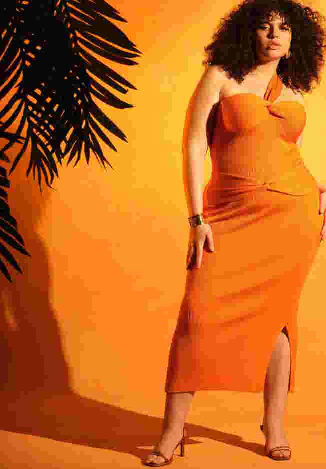 Twist Knit Midi Skirt with Slits image number 3